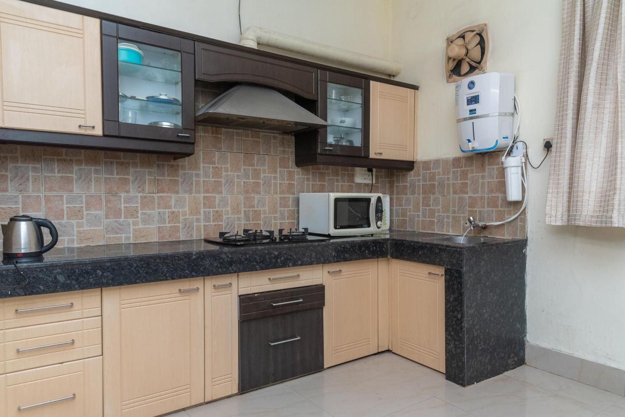 The Urban Grandeur 1 Bed & Breakfast Guwahati Ngoại thất bức ảnh
