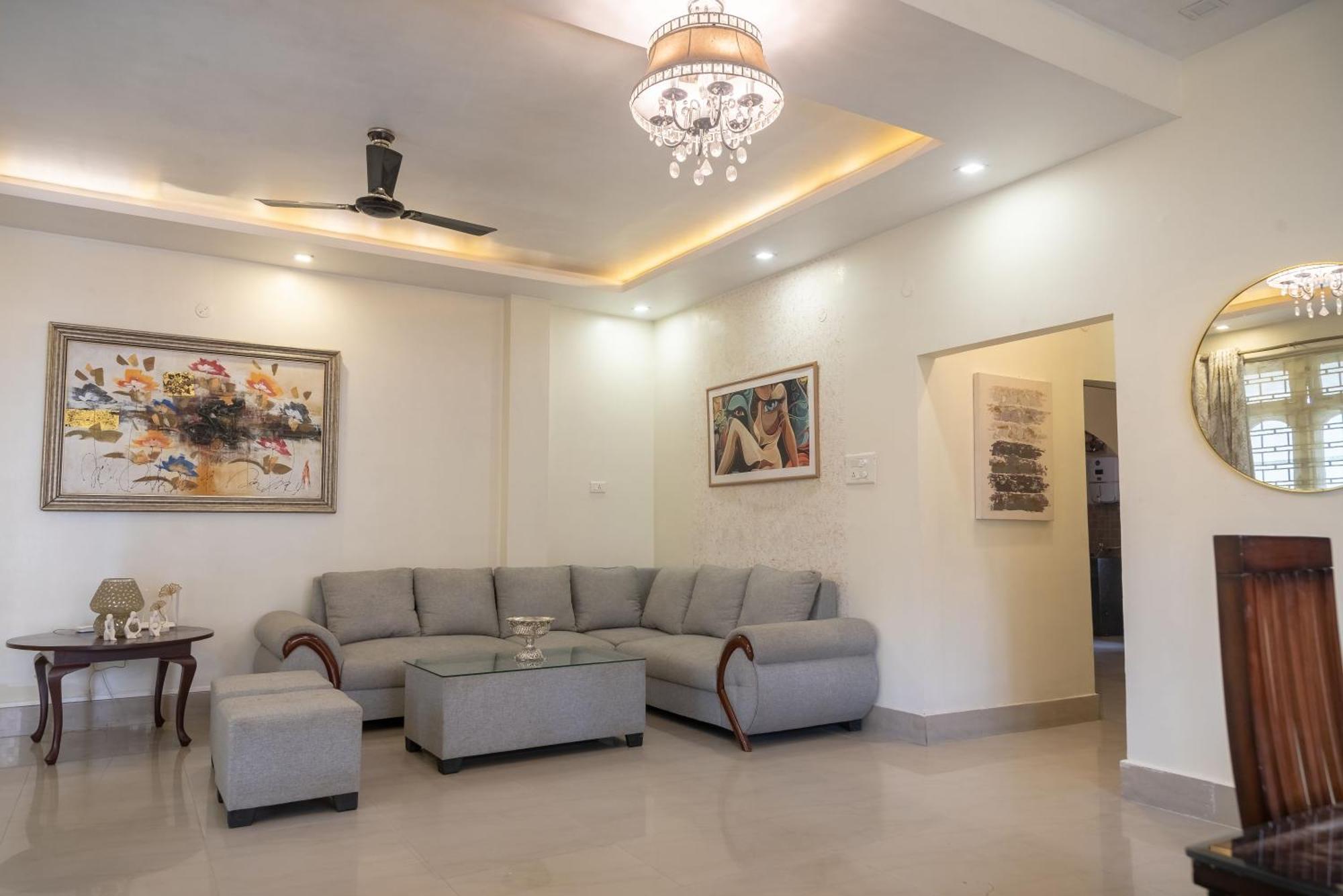 The Urban Grandeur 1 Bed & Breakfast Guwahati Ngoại thất bức ảnh