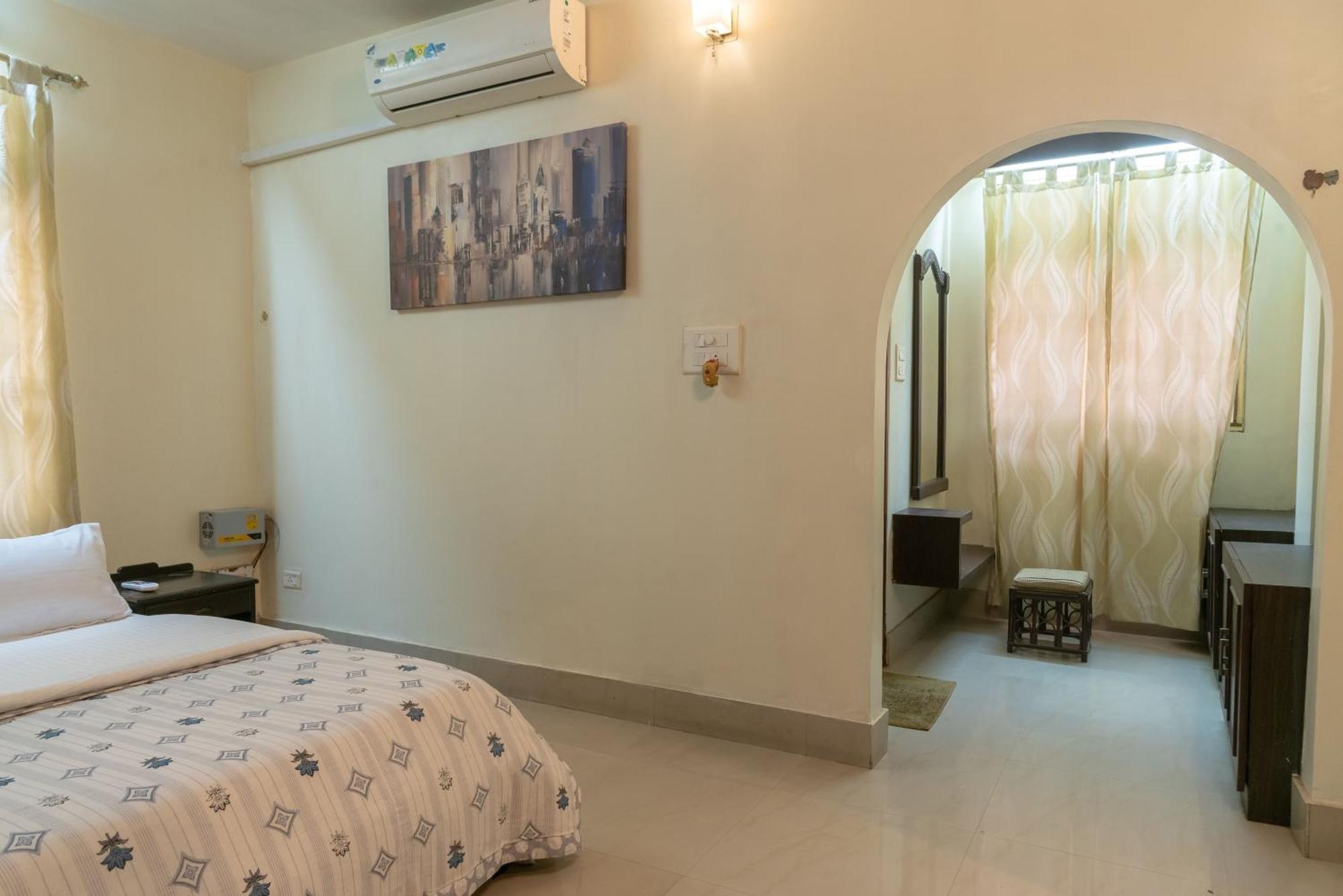 The Urban Grandeur 1 Bed & Breakfast Guwahati Ngoại thất bức ảnh